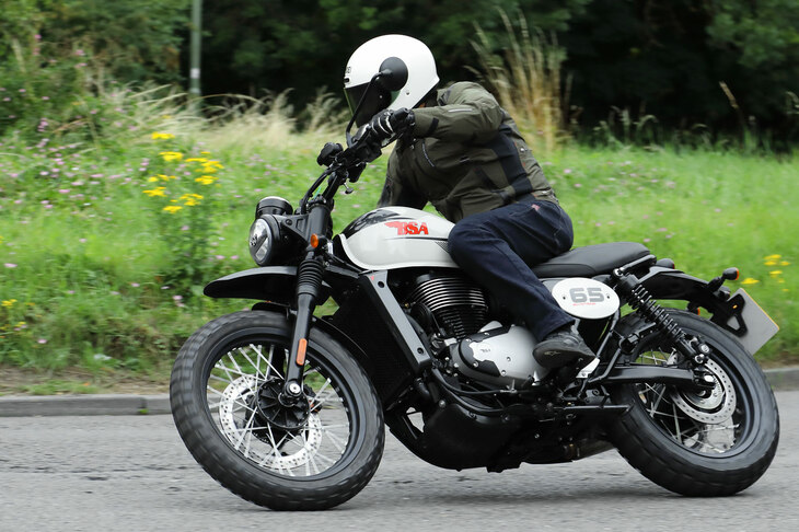 BSAスクランブラー650