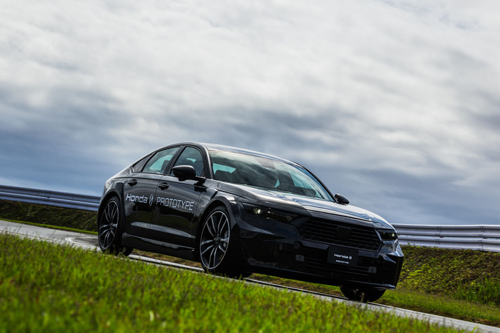 シャシーはBEV専用に新規設計。「Thin, Light, and Wise」を開発コンセプトに据えている。