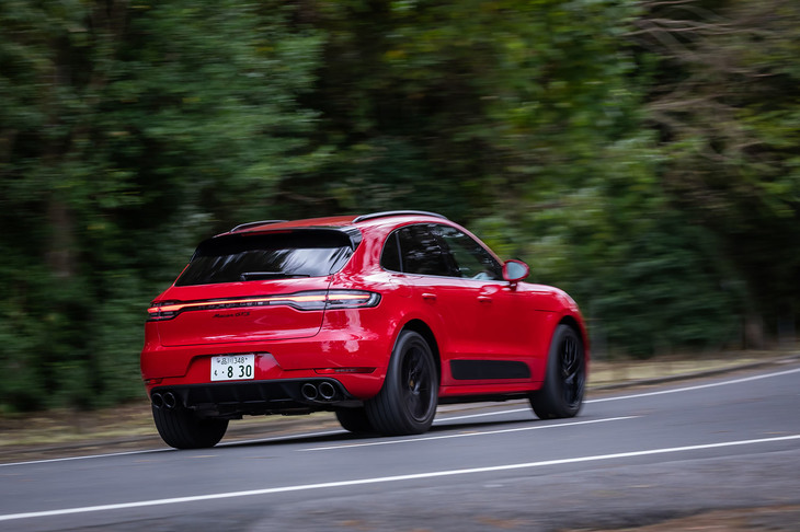 今回は高速道路を中心に約400kmの距離を試乗。燃費は満タン法で9.0km/リッターを記録した。