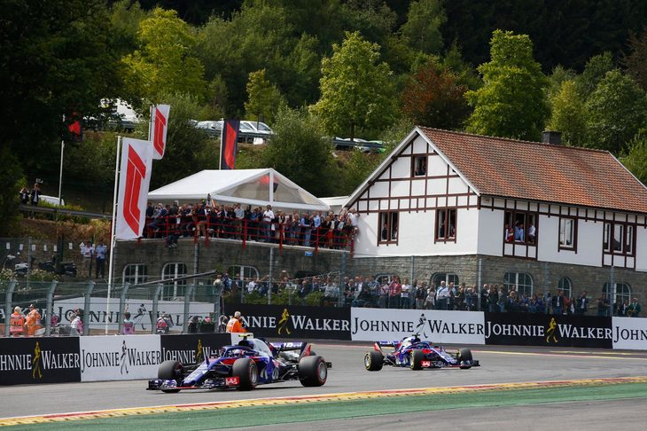 マクラーレンとのコンビを解消し、新たなパートナー、トロロッソとともに臨む2018年シーズン。コンストラクターズポイントは、ベルギーGP終了時点、残り8戦の段階で昨シーズンの最終結果と並ぶ30点を獲得。ランキングは7位につけている。