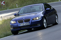 BMW335iクーペ（FR/6AT）【海外試乗記】