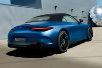 「メルセデスAMG SL63 S Eパフォーマンス」発売　最大トルク1420N・mの新たなトップパフォーマンスモデルの画像