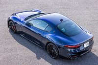 マセラティ・グラントゥーリズモ トロフェオ