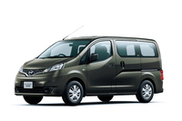 日産「NV200バネット バン」の安全装備を強化