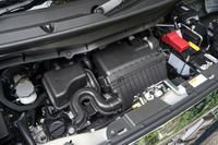 エンジンの設定は自然吸気ユニットのみで、ターボの設定はない。上位2グレードにはマイルドハイブリッド機構が組み合わされる。