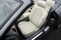 ジャガーXKコンバーチブル（FR/6AT）【短評】