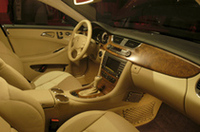 
	シート表皮などにナッパレザーを使う「CLS55AMG」のインテリア。
	 