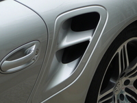 第312回：新型「ポルシェ911ターボ」雑感サルでも乗れるポルシェターボ!?　なんてねの画像