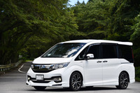 ホンダ・ステップワゴン スパーダ 無限パーツ装着車