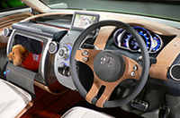 【東京モーターショー2005プレビュー】愛犬家のためのミニバン「ホンダW.O.Wコンセプト」は犬も快適の画像