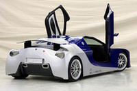 「ヴェイロン」をブッチギれ！　新型スーパーカー「ファスター・ワン」発進の画像