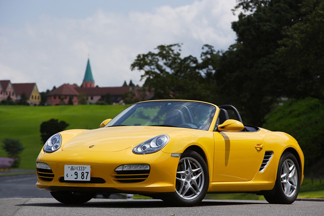 【スペック】全長×全幅×全高＝4340×1800×1290mm／ホイールベース＝2415mm／車重＝1370kg／駆動方式＝MR／2.9リッター水平対向6DOHC24バルブ（255ps/6400rpm、29.5kgm/4400-6000rpm）／価格＝608万円（テスト車＝656万9000円／バイキセノンヘッドライト＝27万6000円／シートヒーター＝7万4000円／スポーツシート＝8万1000円／ウィンドディフレクター＝5万8000円）