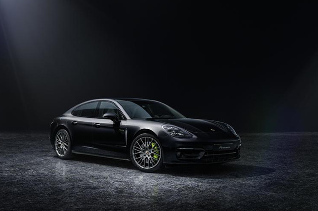 ポルシェが「パナメーラ」に特別仕様車「プラチナエディション」を設定