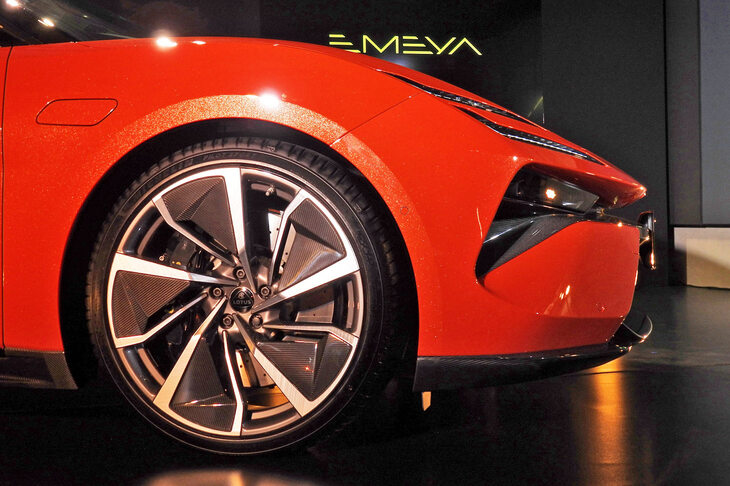 ロータス・エメヤ（タイヤ＆ホイール）