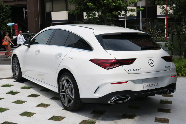 メルセデス・ベンツCLA250 4MATICシューティングブレーク（エクステリア）
