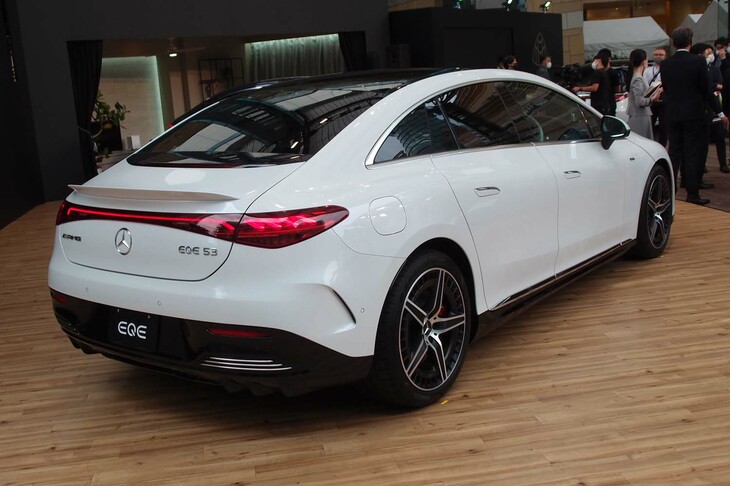 メルセデスAMG EQE53 4MATIC＋