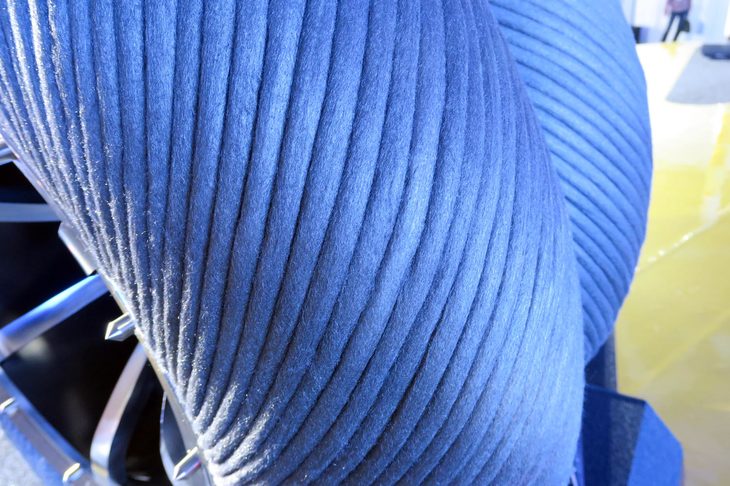 「有人与圧ローバ」のタイヤはゴムではなくスチールワイヤーで出来ている。