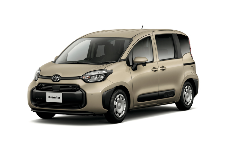 「ファンツールパッケージ」を選択すると内装色が「カーキ」となるほか、Bピラーがブラックではなくボディー同色となる。写真は同オプションを選択した中間グレード「G」。