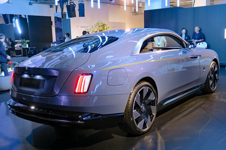 ロールス・ロイス・スペクター プロフェシー（エクステリア）