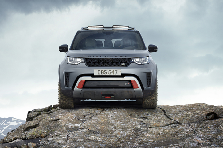 「ランドローバー・ディスカバリーSVX」