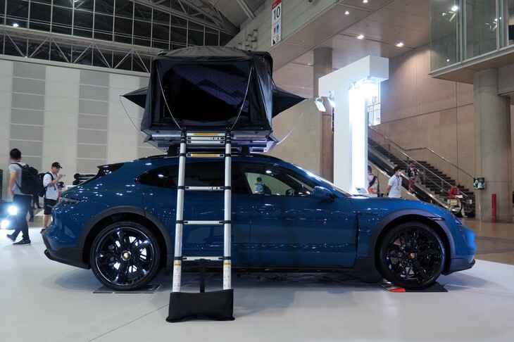 ポルシェ・タイカン クロスツーリスモ