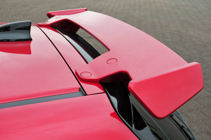 ホンダ・フィット リュクス 無限パーツ装着車（ウイングスポイラー）