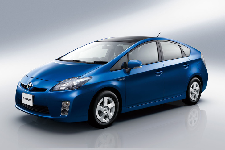 2009～2012年の1位だった「プリウス」は、2013年は2位。それでも25万台以上の販売台数を記録している。