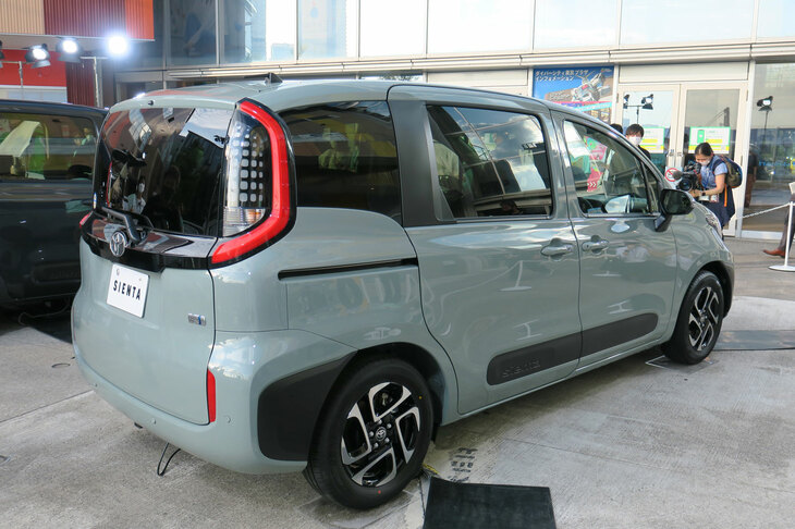 トヨタ・シエンタ ハイブリッドZ 7人乗り（エクステリア）
