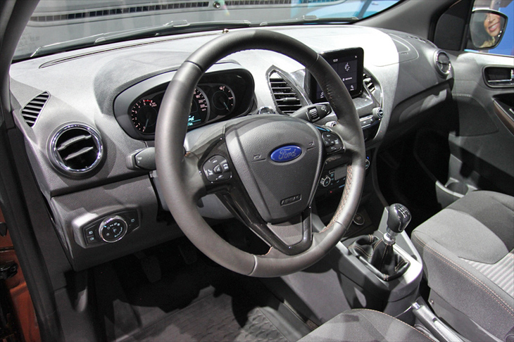 フォードKA＋アクティブ（インテリア）