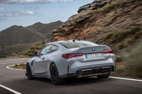 BMWの量産車最速モデル「M4 CSL」　25台限定で注文受け付けスタートの画像