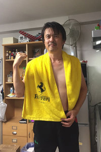 フェラーリでもバスタオルは役立つ。