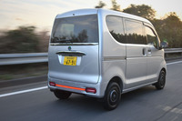 ASF2.0（RWD）／ヒョンデ・コナ ラウンジ（FWD）／メルセデスAMG C63 S Eパフォーマンス ステーションワゴン（4WD/9AT）【試乗記】の画像