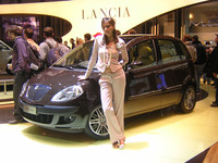 「ランチア・ムーザ」は2004年のジュネーブモーターショーでデビューした。