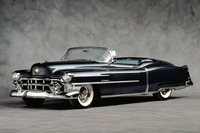 オープンカーには軽量コンパクトなモデルはもちろん、豪華な大型モデルも存在する。写真は1953年型「キャデラック・エルドラド コンバーチブル」。