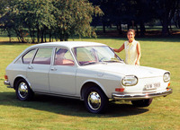 1968年に登場したタイプ4こと「フォルクスワーゲン411」。空冷VWでは唯一となる4ドアも用意された全長4.5m超のボディーに、サルーン系では最大となる1.7リッターのフラット4を搭載していた。