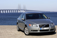 ボルボS80 3.2（FF/6AT）／V8（4WD/6AT）【海外試乗記】