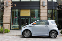 「シグネット」は、日本では2011年10月24日に予約受付がスタート。デリバリー開始は、2012年第1四半期の予定となっている。