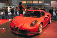 「アルファ・ロメオ4C」