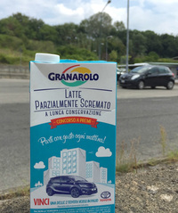 乳業メーカー「グラナローロ」が2016年9月現在展開中の懸賞。賞品は「トヨタ・ヴァーソ」2台。