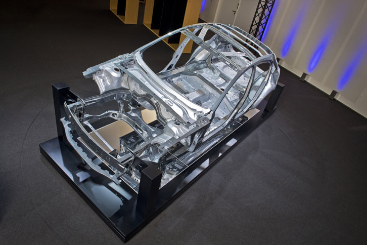 マツダは今回、スカイアクティブXだけでなく“次世代プラットフォーム”も公開した。