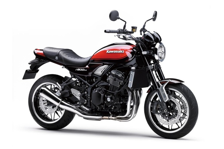 ここから先は、筆者おすすめのネオクラシックモデルをいくつか挙げてみよう。いずれも、デザイン、機能、性能、価格がうまくバランスした、「失敗がない」と思えるモデルである。
	【カワサキZ900RS】
	俊敏なハンドリングと爽快に吹け上がるエンジンは、世界中のネオクラシックの中でも随一のもの。いたずらにレトロであることを追求せず、心地よく走れる一台のスポーツバイクとして高い完成度を誇る。