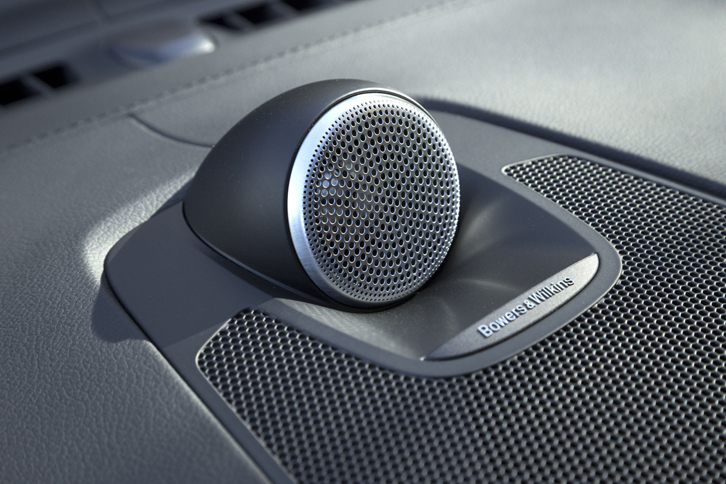 「XC60」には、オプションとしてBowers & Wilkinsの「プレミアムサウンド・オーディオシステム」が用意される。価格は42万円。