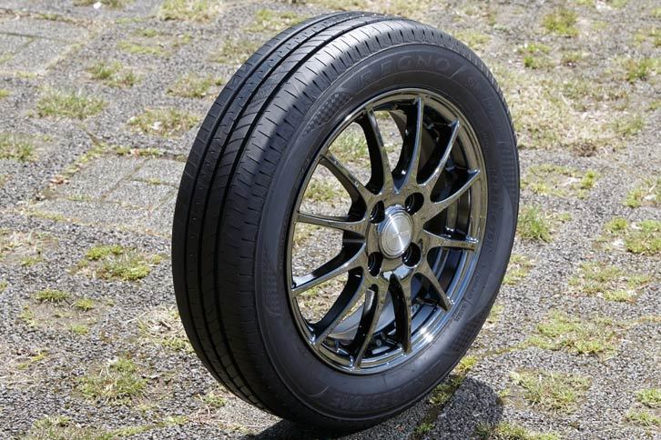 「レグノGRレジェーラ」は軽自動車用のプレミアムタイヤで、2015年12月に発表、2016年2月に発売された。