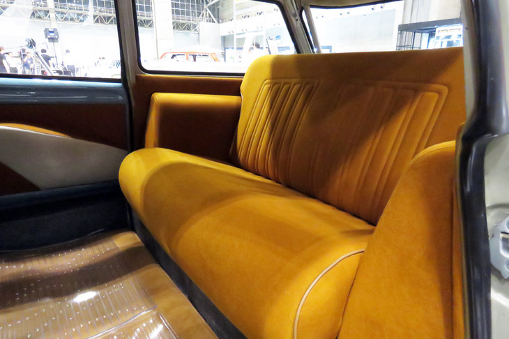 シトロエンID19ファミリアーレ（1968年）／アウトニーズ