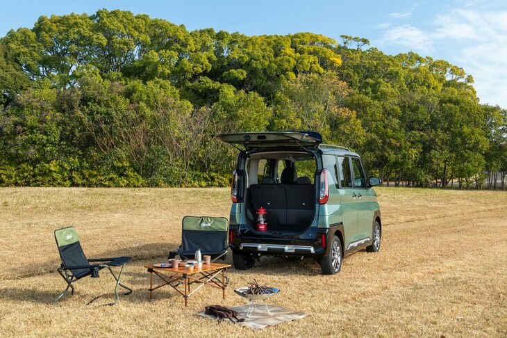 「三菱デリカミニ」の発売は2023年5月の予定。すでに予約受注を開始しているので、気になる人は近所の三菱ディーラーに足を運んでみよう。