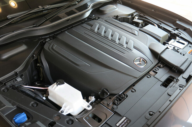 マツダCX-60 XDエクスクルーシブモード（3.3リッター直6ディーゼルターボエンジン）