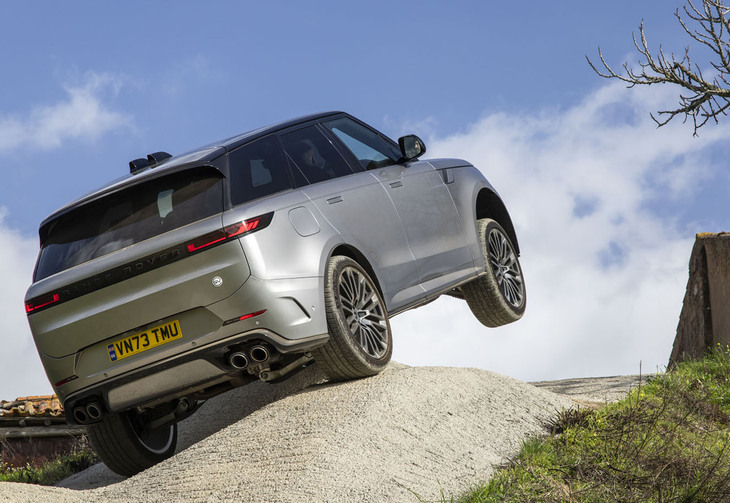 オフロードでの試乗においては、レンジローバーブランドの名に恥じない走破性を見せてくれた。