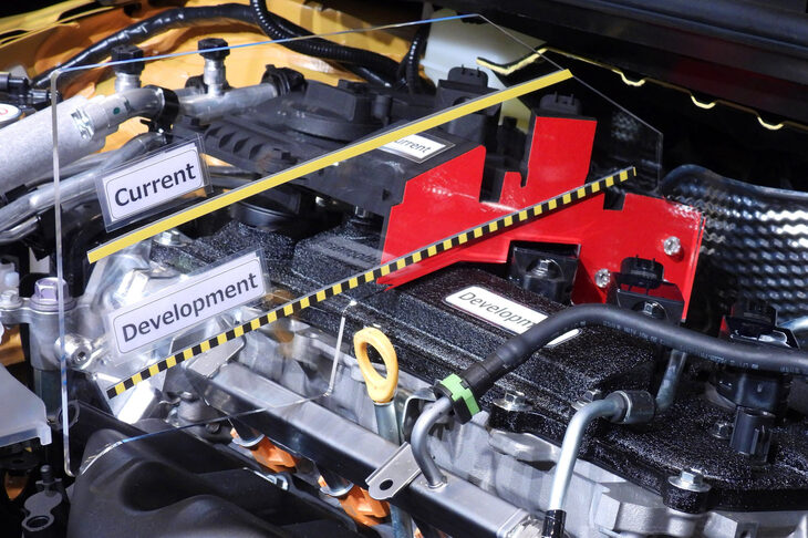 既存の1.8リッター直4自然吸気エンジンより、コンパクト化されていることが示されている。