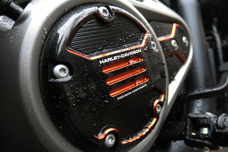 ハーレーダビッドソン・ナイトスター（エンジン）