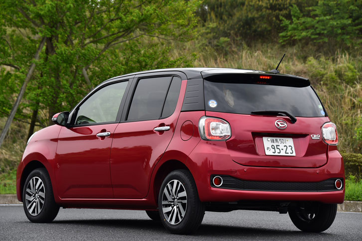 2016年4月に登場した3代目「ダイハツ・ブーン／トヨタ・パッソ」。写真はダイハツ版の上級モデル「ブーン シルク」の「Gパッケージ SA II」。